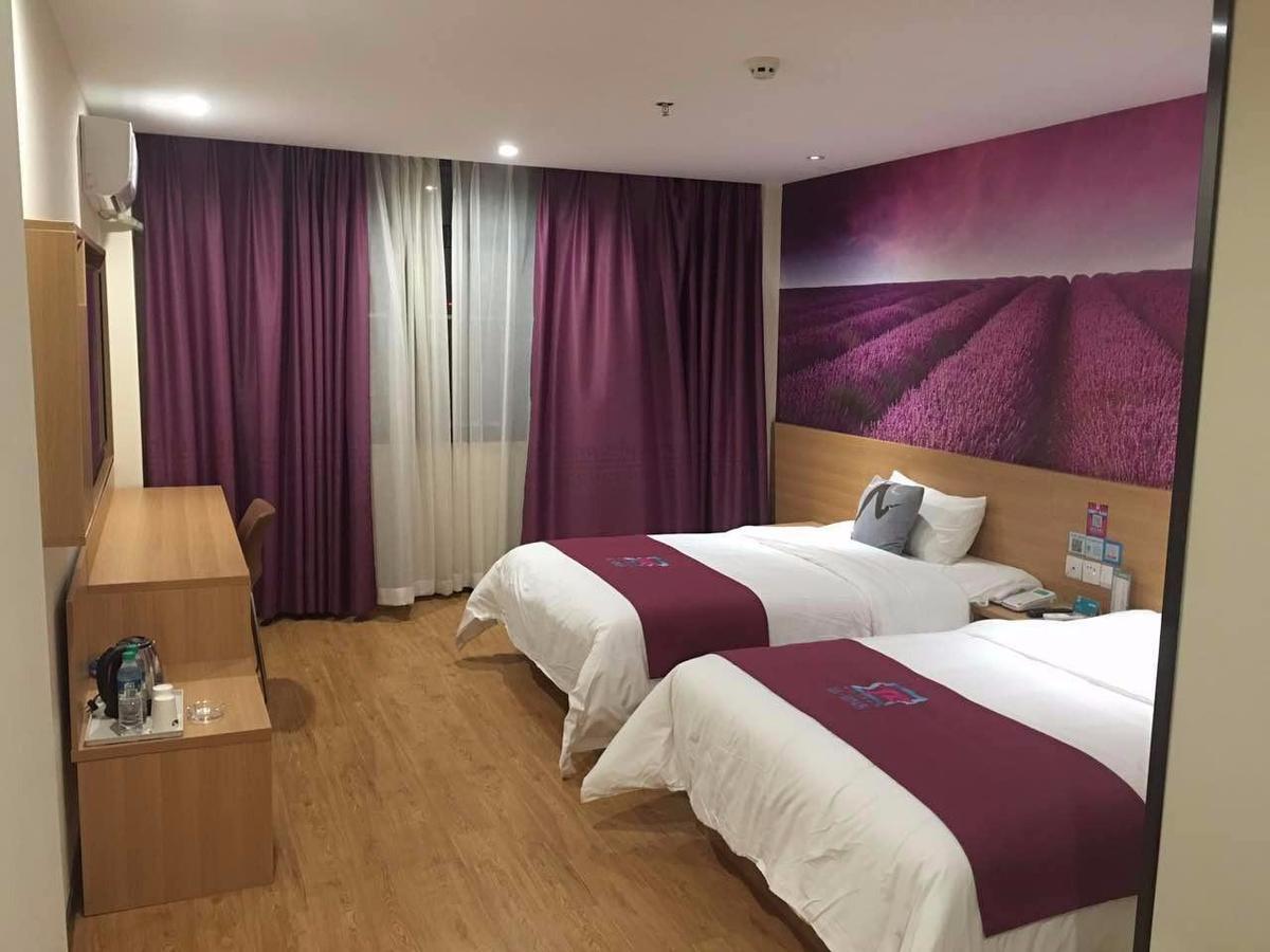 Pai Hotel Huiam Jinghenggu Plaza Csinhu Kültér fotó