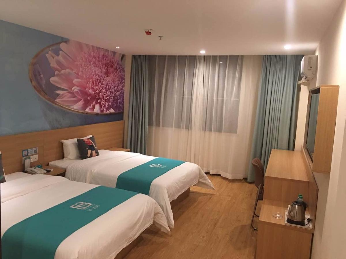 Pai Hotel Huiam Jinghenggu Plaza Csinhu Kültér fotó